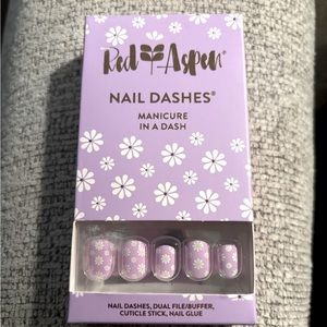 Red Aspen Nail Dashes